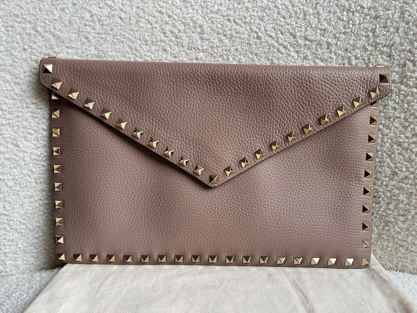 Valentino Garavani Rockstud Calfskin Clutch Pouch Rose Poudre (RRP £540)