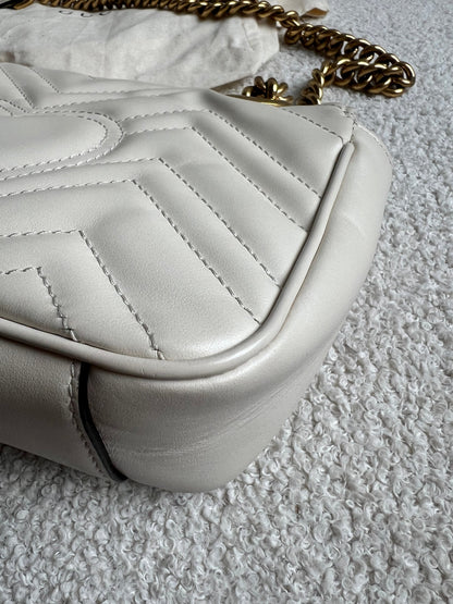 Gucci GG White Marmont Mini Shoulder Bag (RRP £1,890)