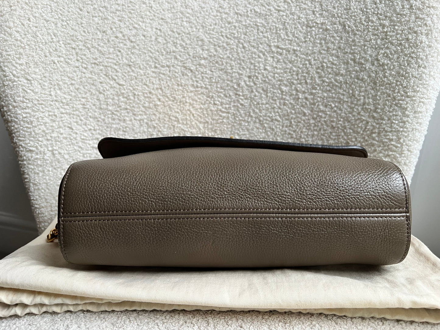 Mulberry Clay Medium Lily with Gold Hardware (RRP £1095)