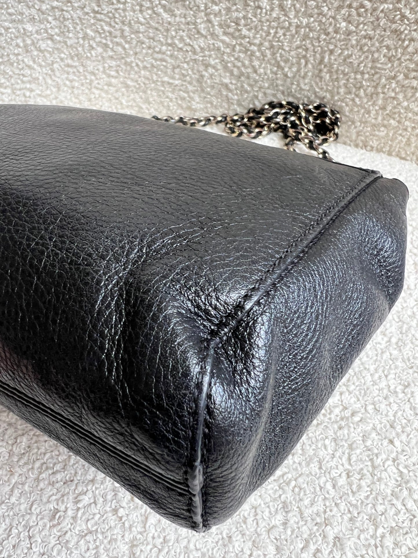 Mulberry Black Regular Lily with Gold Hardware