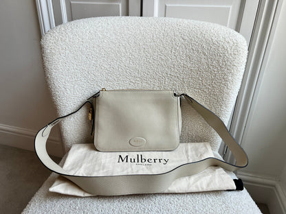 Mulberry Billie in Chalk Small Classic Grain (RRP £895)