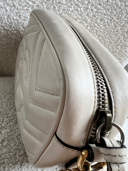 Gucci GG White Marmont Mini Shoulder Bag (RRP £1,360)