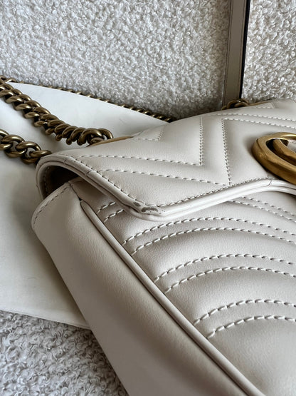 Gucci GG White Marmont Mini Shoulder Bag (RRP £1,890)