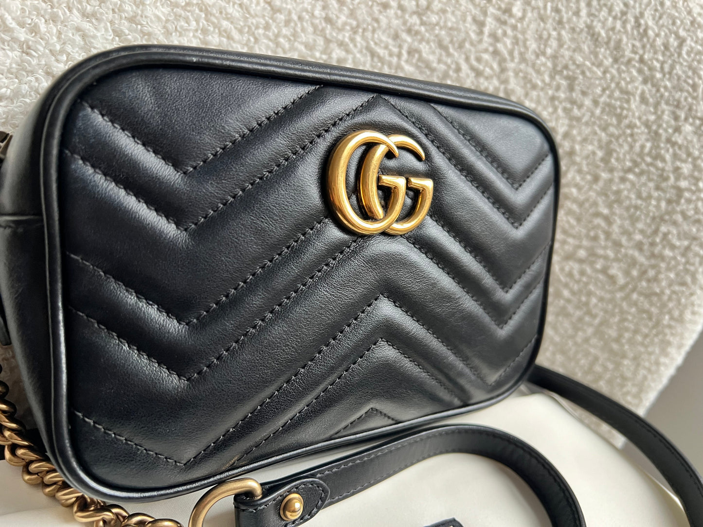 Gucci GG Black Marmont Mini Shoulder Bag (RRP £1,360)