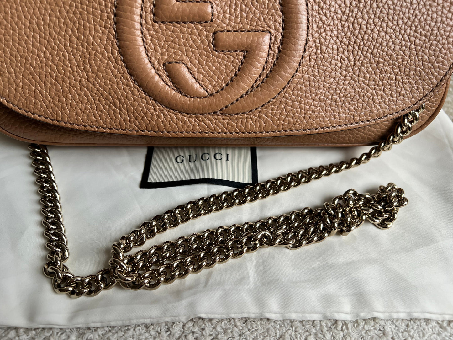 Gucci Beige Soho Chain Crossbody Flap Bag