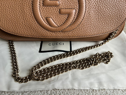 Gucci Beige Soho Chain Crossbody Flap Bag