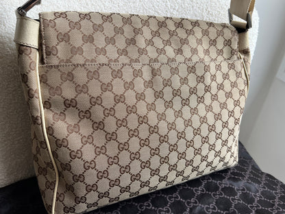 Gucci GG White Beige Canvas Messenger Bag