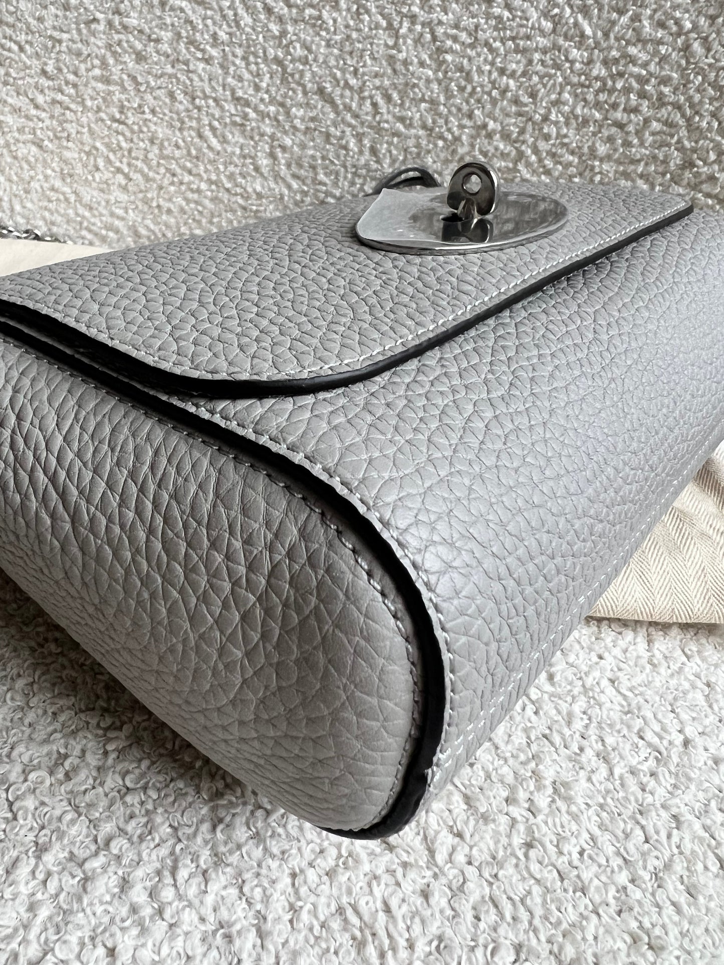 Mulberry Pale Grey Regular Lily Heavy Grain (RRP £1095)
