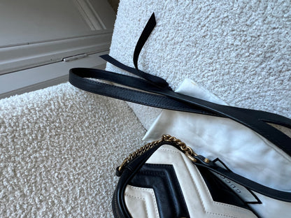 Gucci GG Black and White Marmont Mini Shoulder Bag (RRP £1,360)