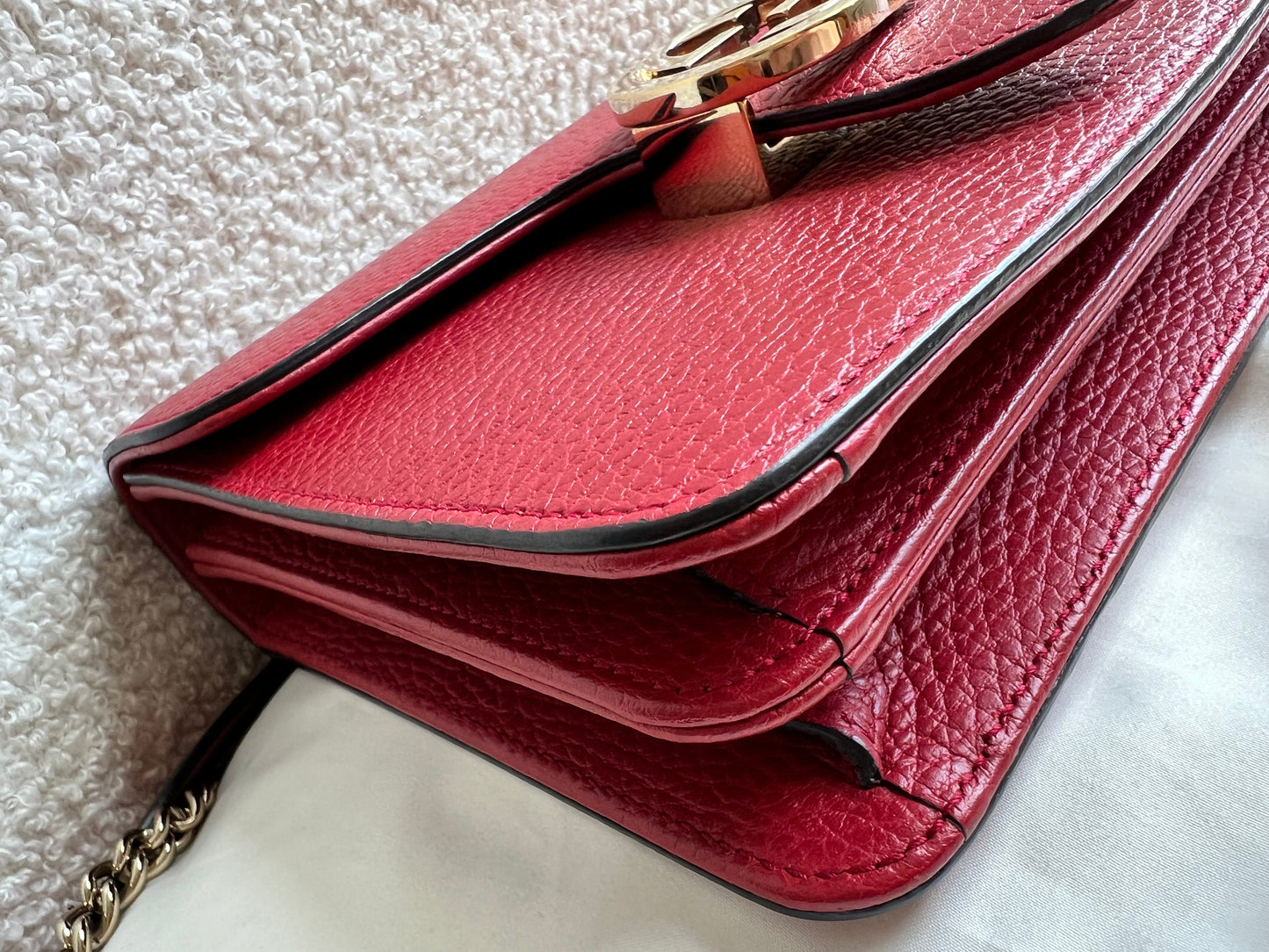 Gucci Interlocking GG Red Small Shoulder Bag