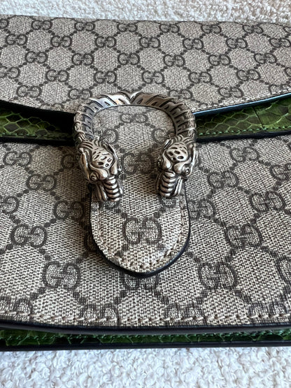 Gucci Dionysus GG Supreme Medium Shoulder Bag (RRP £2,450)