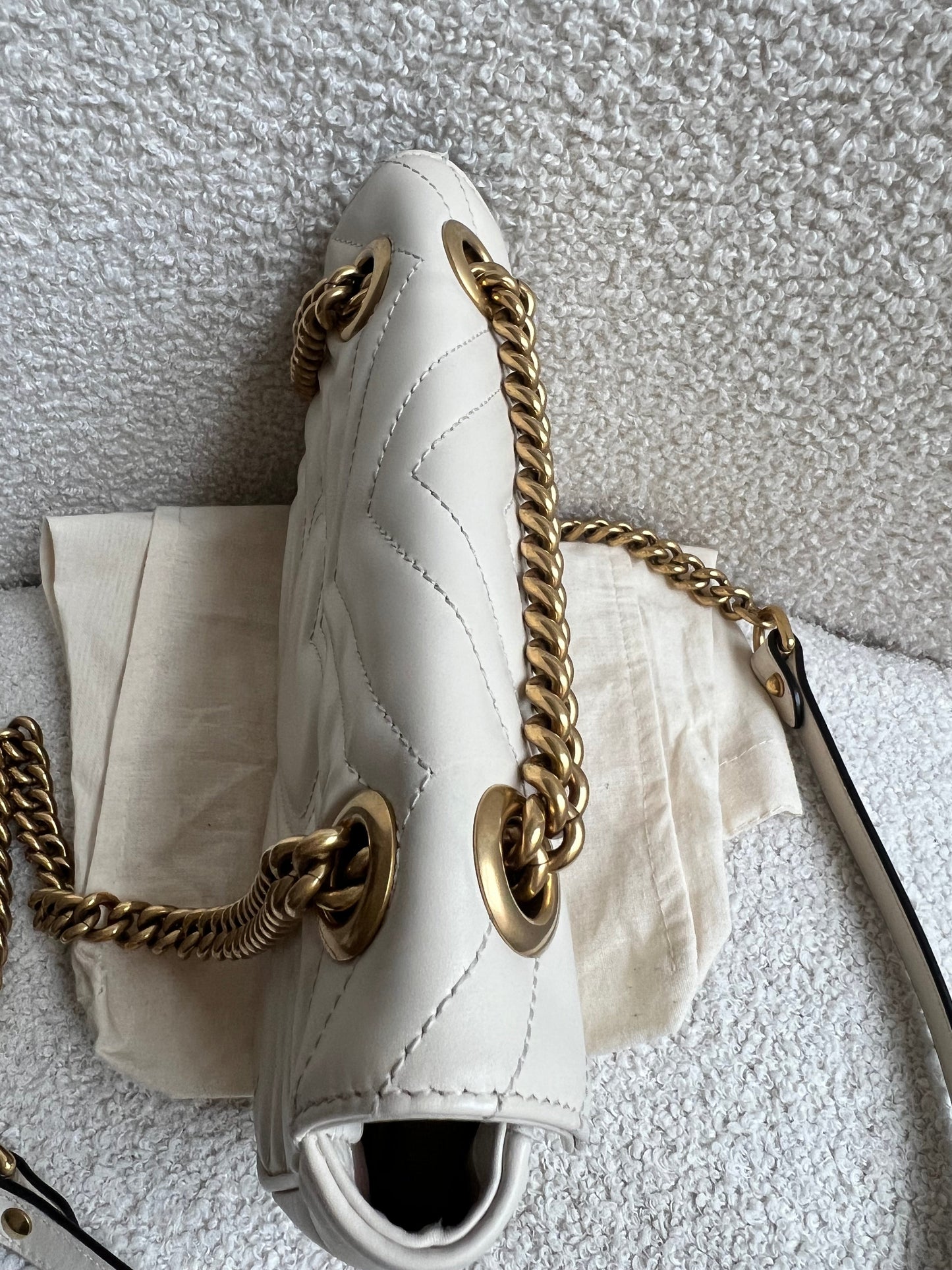 Gucci GG White Marmont Mini Shoulder Bag (RRP £1,890)