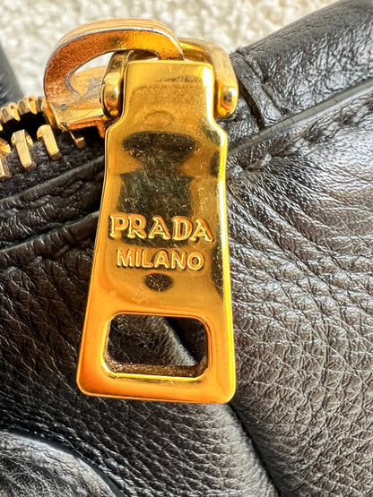 Prada Black Vitello Daino Leather Sacca 2 Manici Hobo Bag