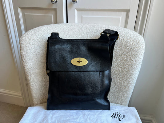 Mulberry Large Black Antony (RRP £695)
