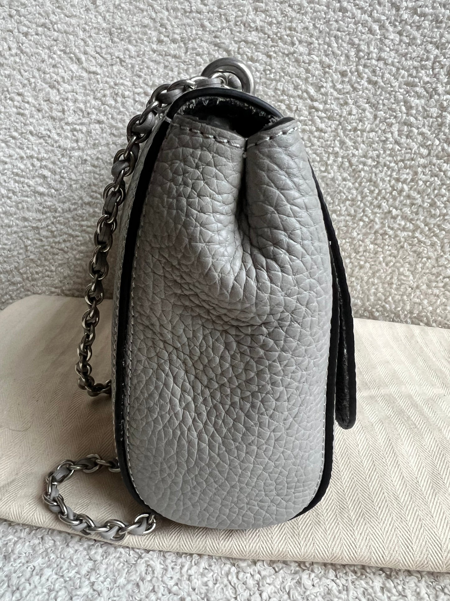 Mulberry Pale Grey Regular Lily Heavy Grain (RRP £1095)