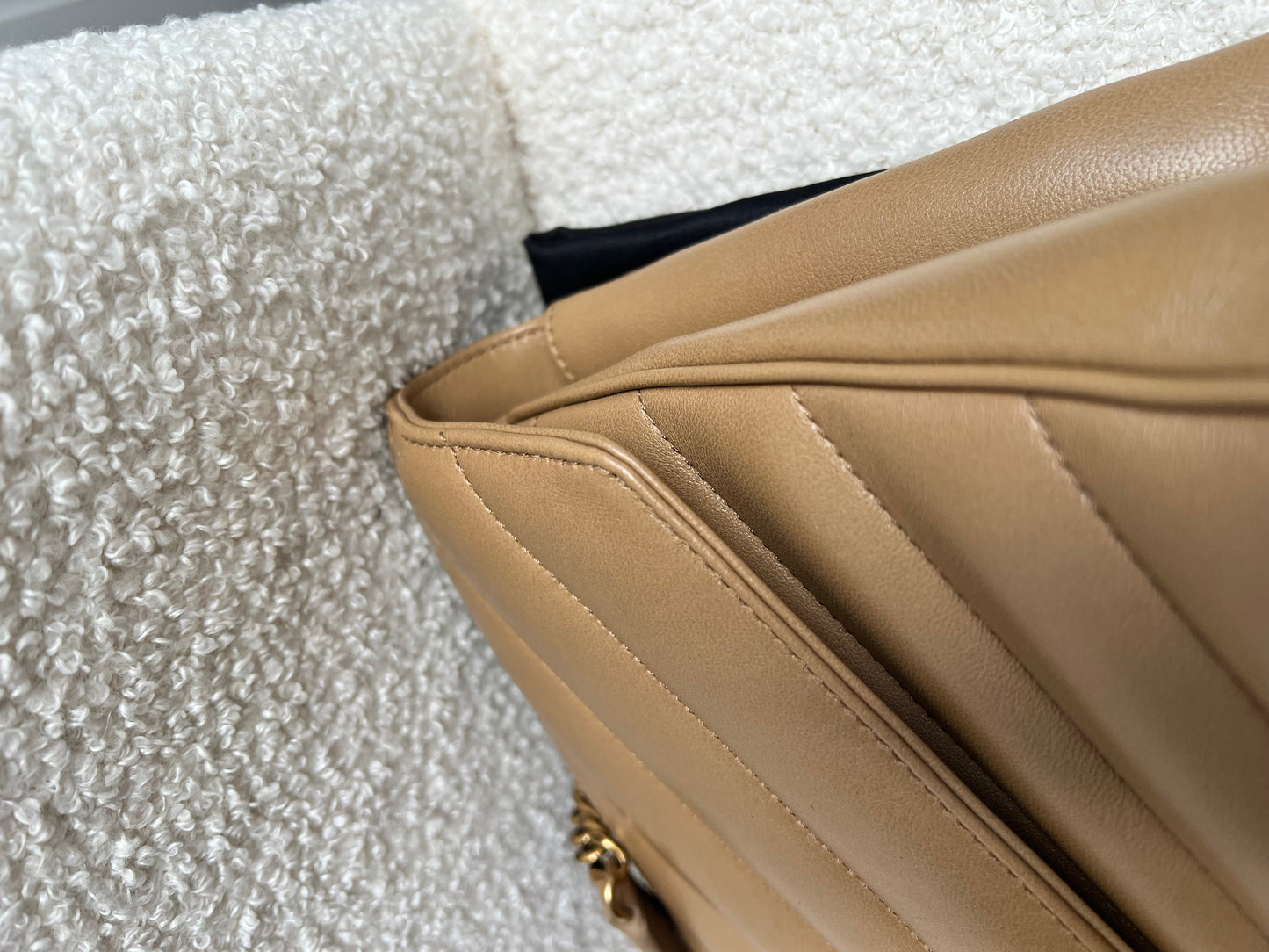 Yves Saint Laurent (YSL) Medium Natural Tan LouLou (RRP £2145)