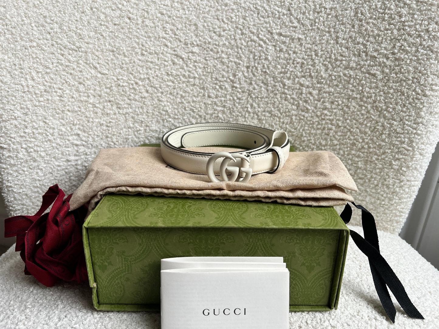 Gucci GG Marmont Thin Leather Belt