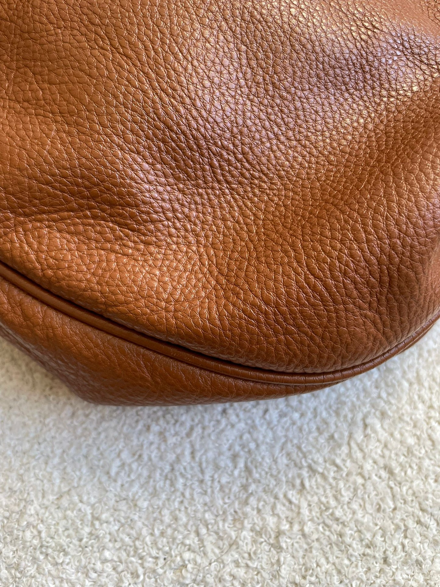 Mulberry Oak Mitzy Messenger