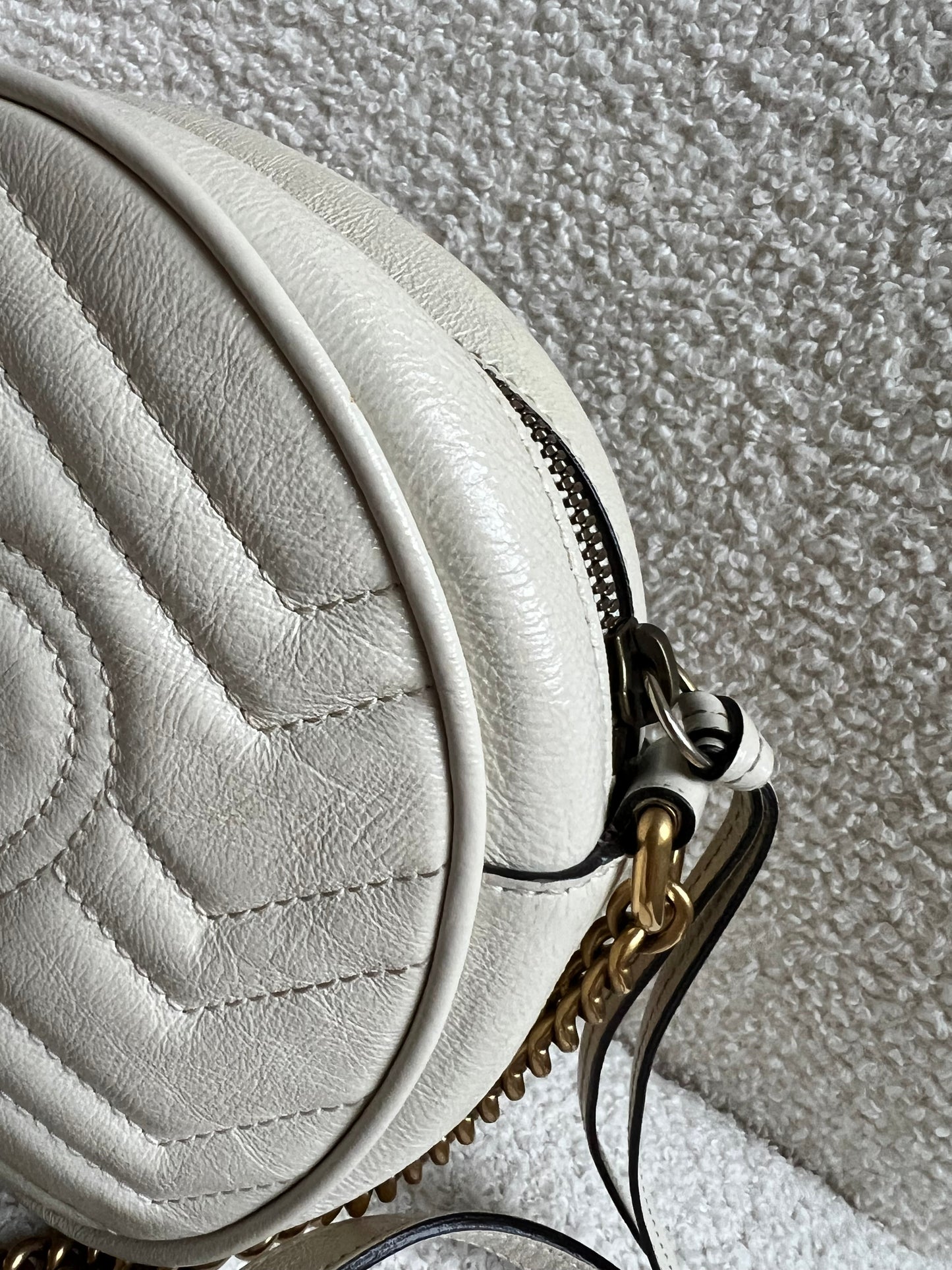 Gucci GG Round White Marmont Small Shoulder Bag (RRP £1,090)