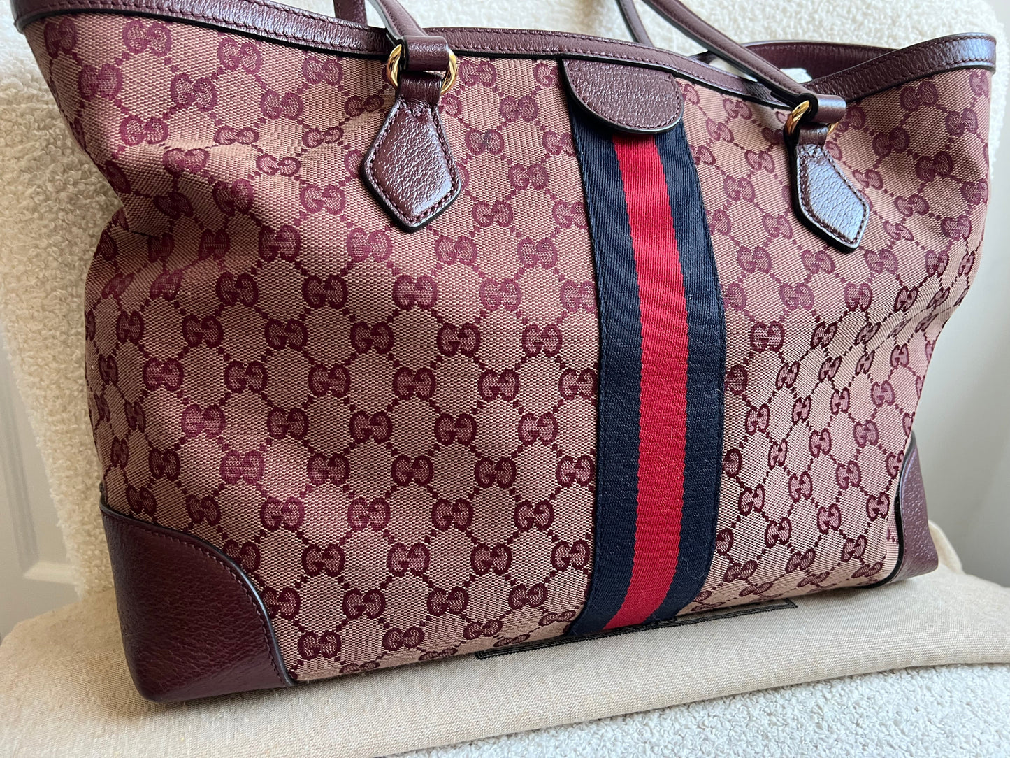 Gucci Burgundy Ophidia GG Supreme Medium Tote