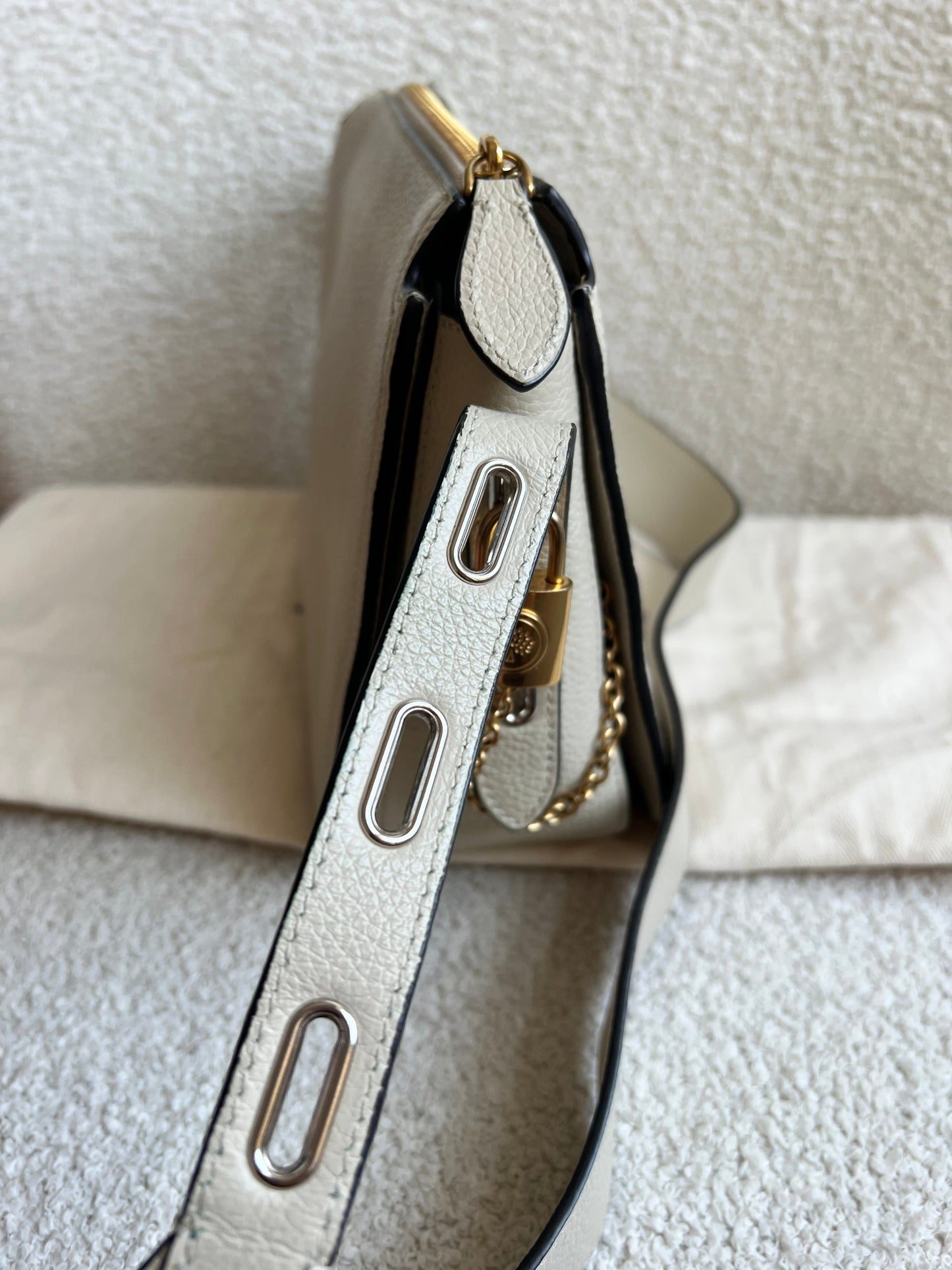 Mulberry Billie in Chalk Small Classic Grain (RRP £895)