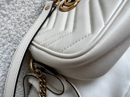 Gucci GG White Marmont Mini Shoulder Bag (RRP £1,360)