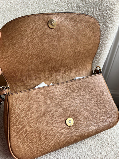 Gucci Beige Soho Chain Crossbody Flap Bag