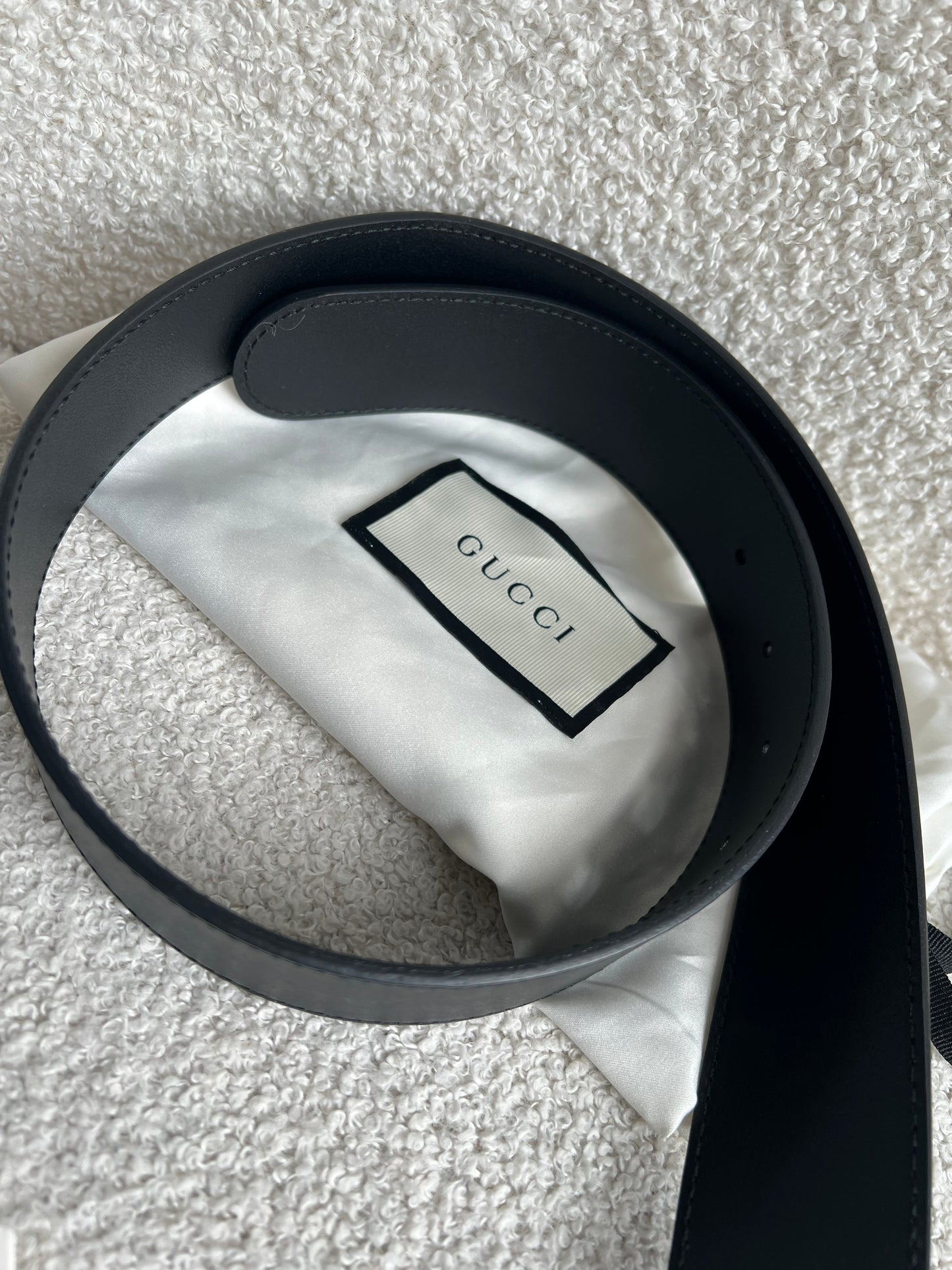 Gucci GG Marmont Black Wide Leather Belt with Shiny Gold Buckle (RRP £410)