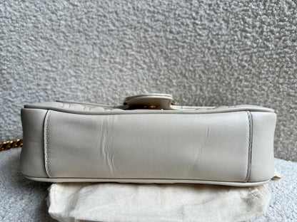 Gucci GG White Marmont Mini Shoulder Bag (RRP £1,890)
