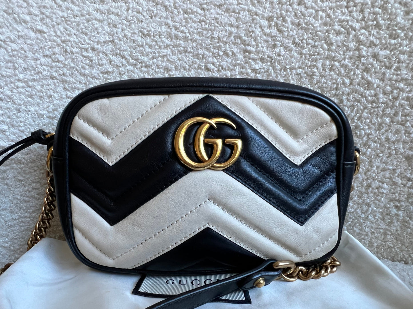 Gucci GG Black and White Marmont Mini Shoulder Bag (RRP £1,360)