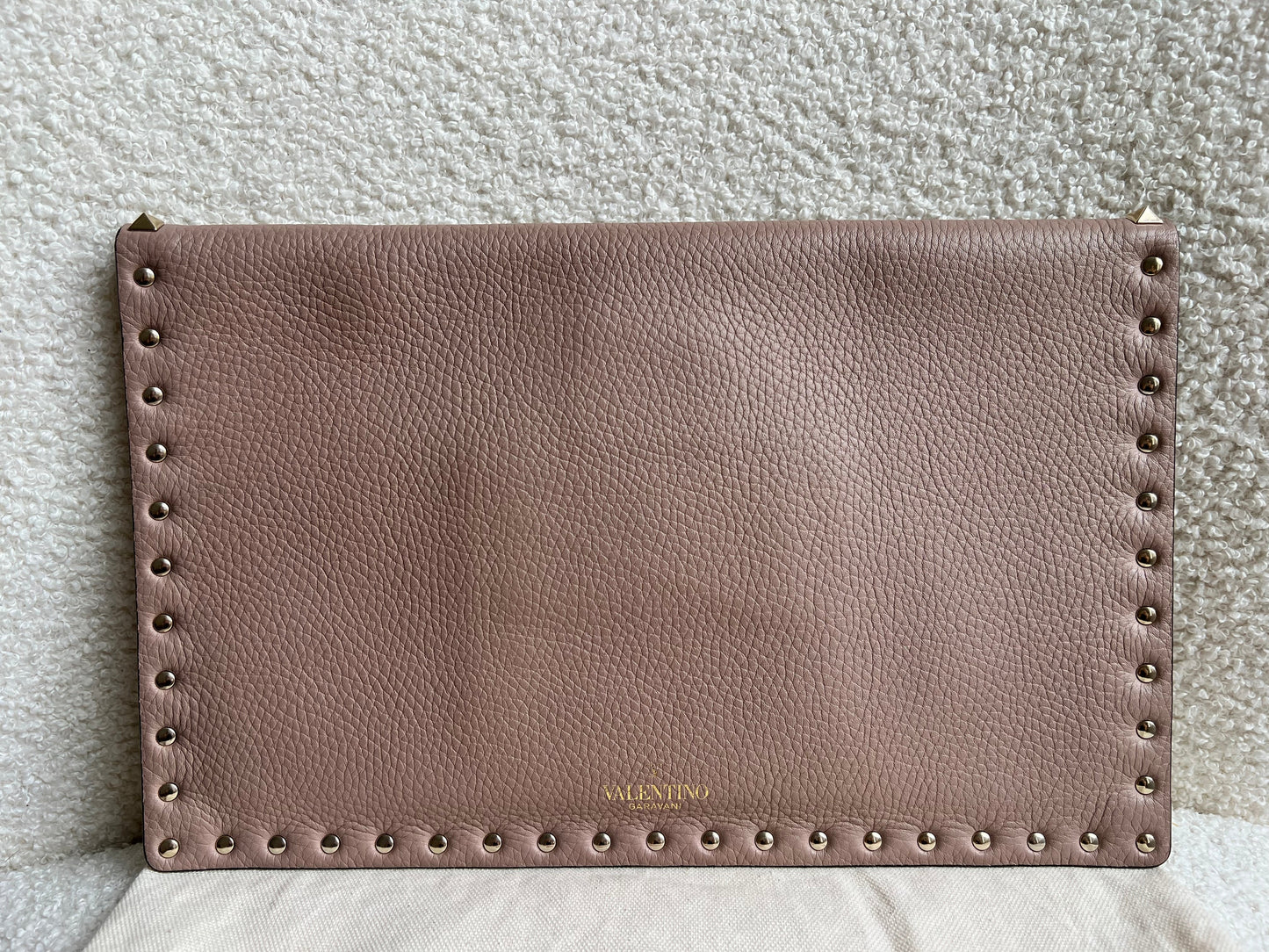 Valentino Garavani Rockstud Calfskin Clutch Pouch Rose Poudre (RRP £540)