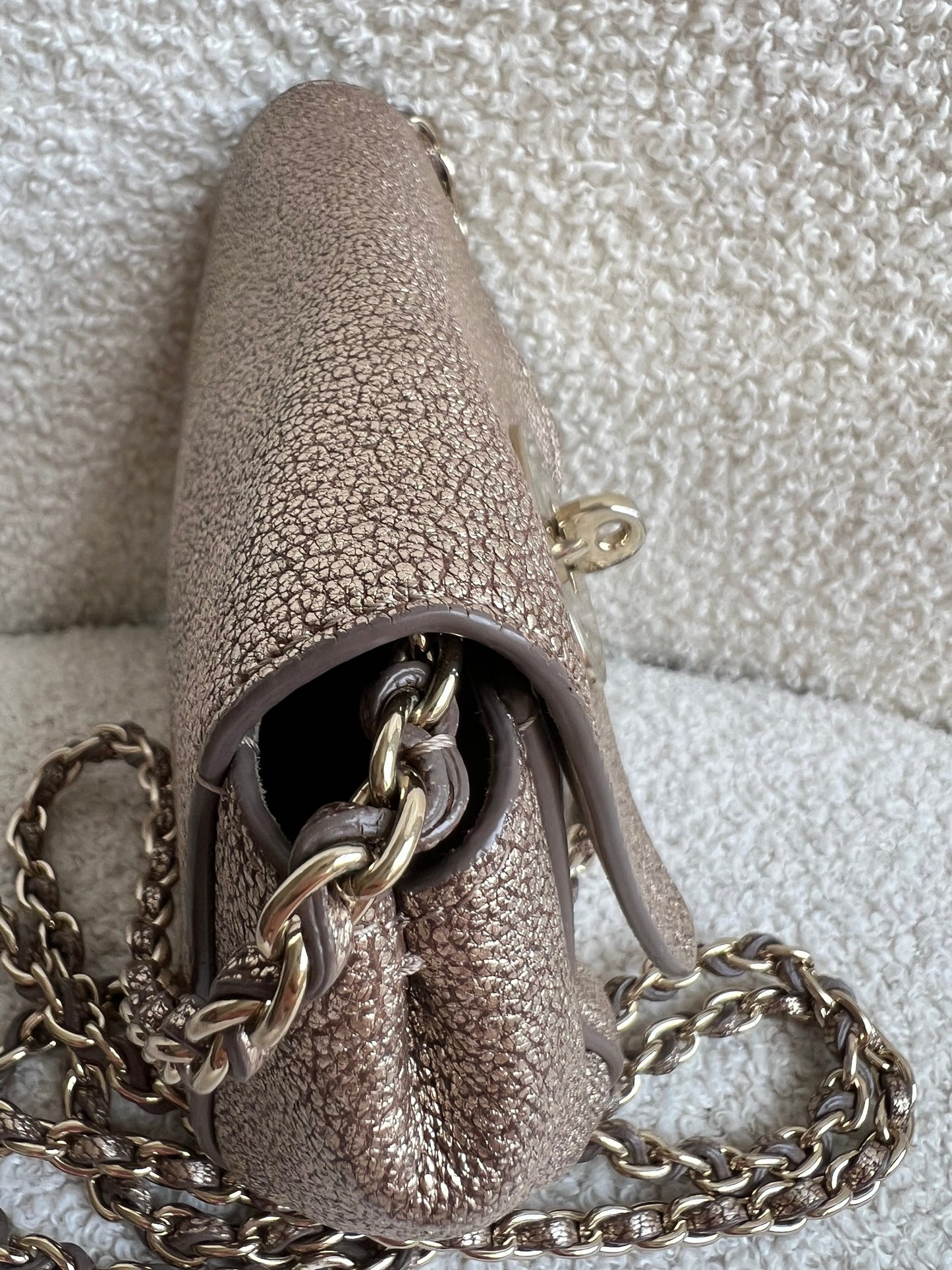 Mulberry Metallic Mushroom Mini Lily with gold Hardware