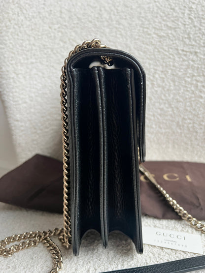 Gucci Interlocking GG Black Medium Shoulder Bag