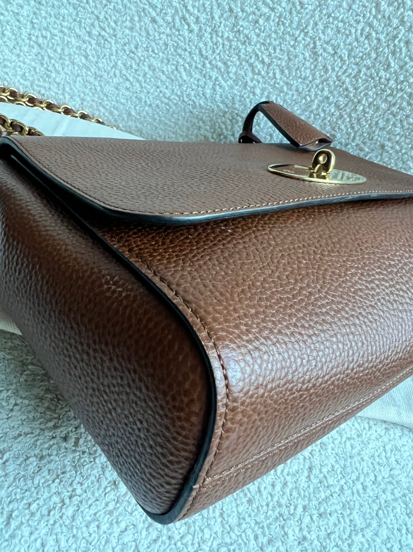 Mulberry Oak Medium Lily with Gold Hardware (RRP £1095)