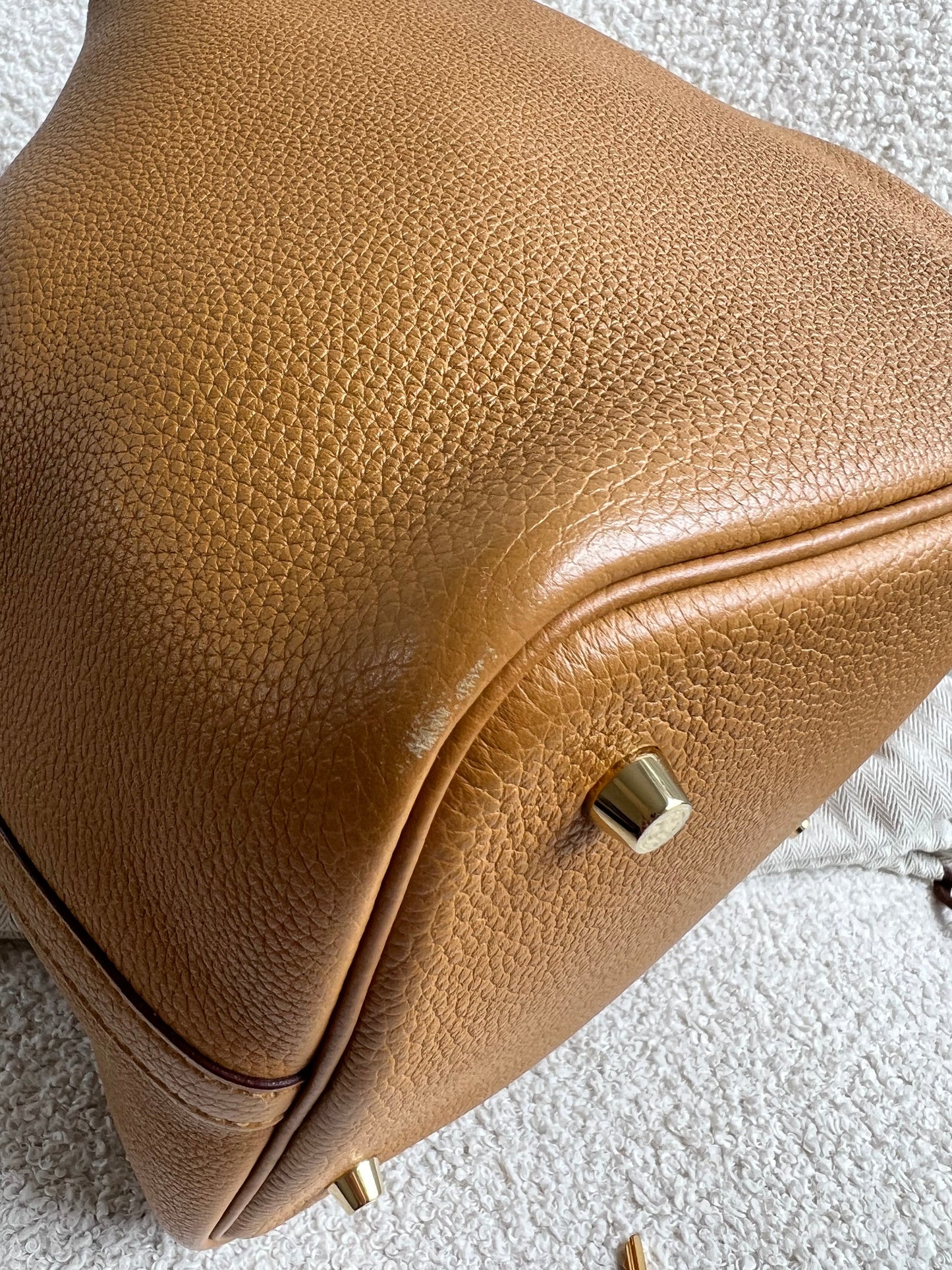 Hermes Picoton 22 in Sesame Clemence Leather with gold hardware