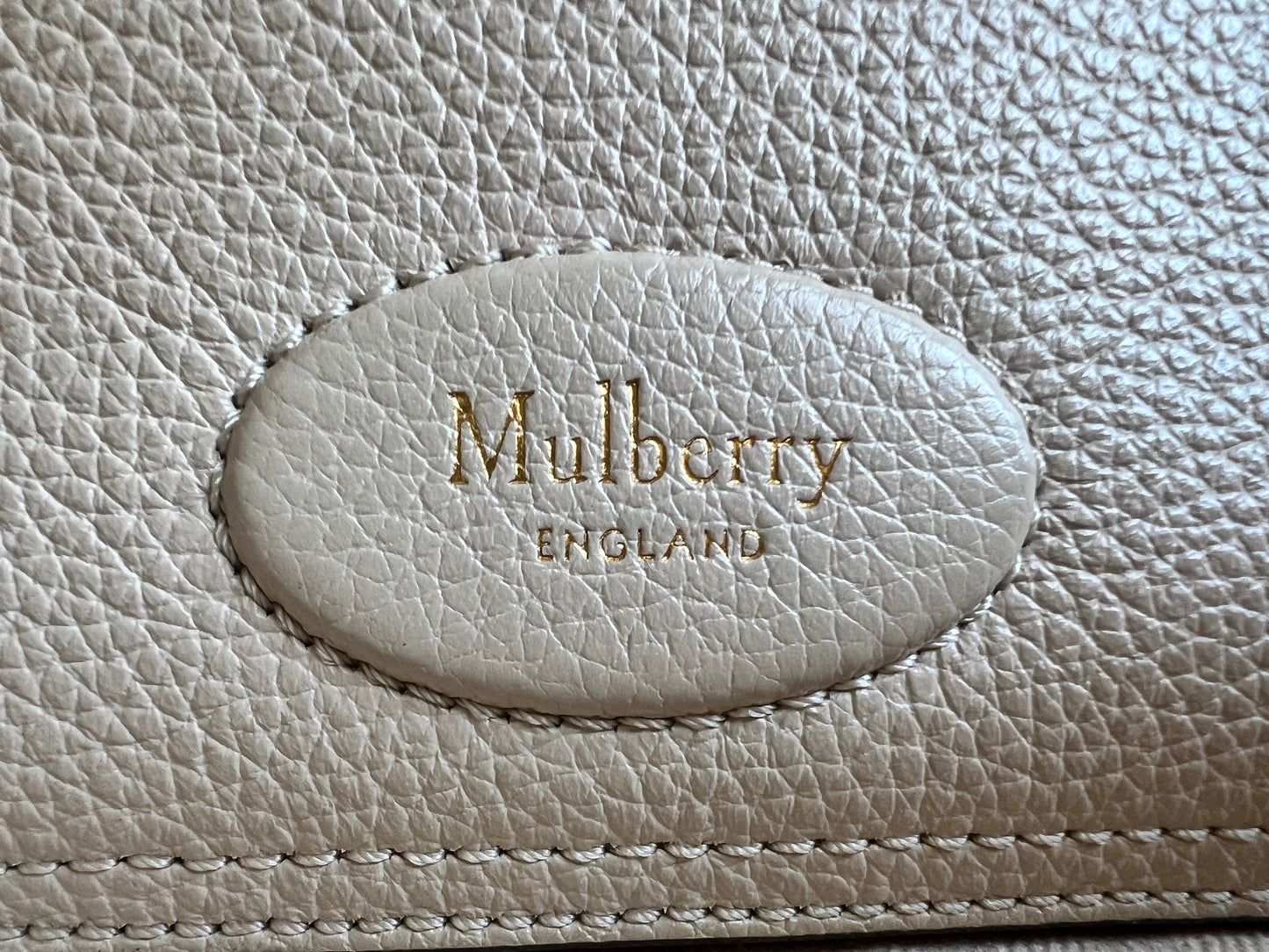 Mulberry Billie in Chalk Small Classic Grain (RRP £895)