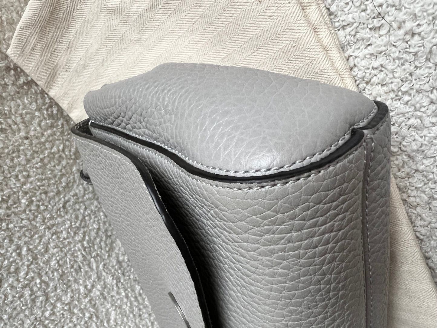 Mulberry Pale Grey Regular Lily Heavy Grain (RRP £1095)