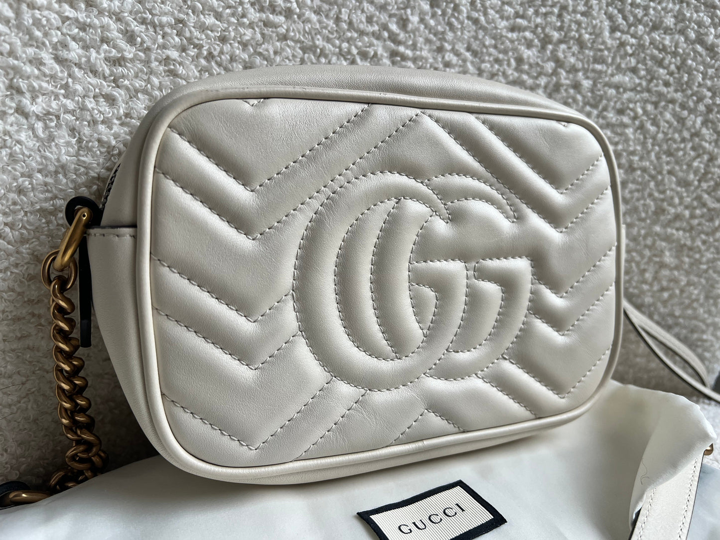 Gucci GG White Marmont Mini Shoulder Bag (RRP £1,360)