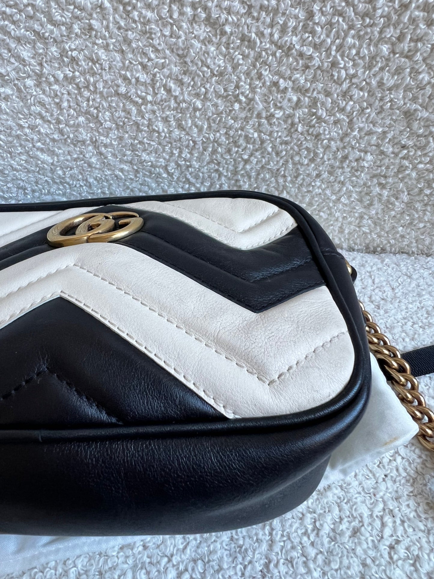 Gucci GG Black and White Marmont Mini Shoulder Bag (RRP £1,360)