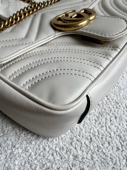 Gucci GG White Marmont Mini Shoulder Bag (RRP £1,890)
