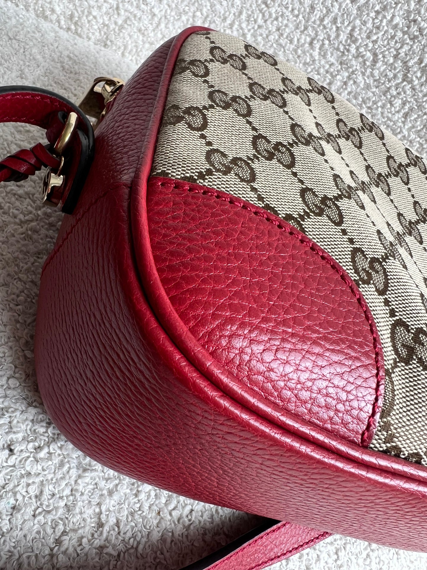 Gucci Bree GG Canvas Red Small Messenger Bag