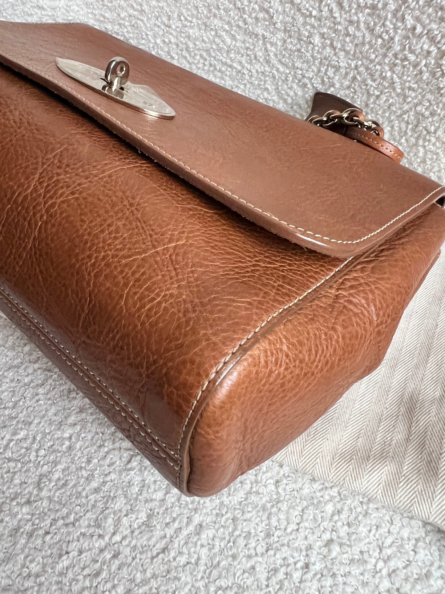 Mulberry Oak Medium Lily with Gold Hardware (RRP £1095)
