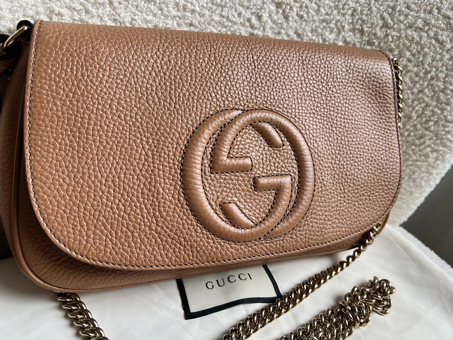 Gucci Beige Soho Chain Crossbody Flap Bag