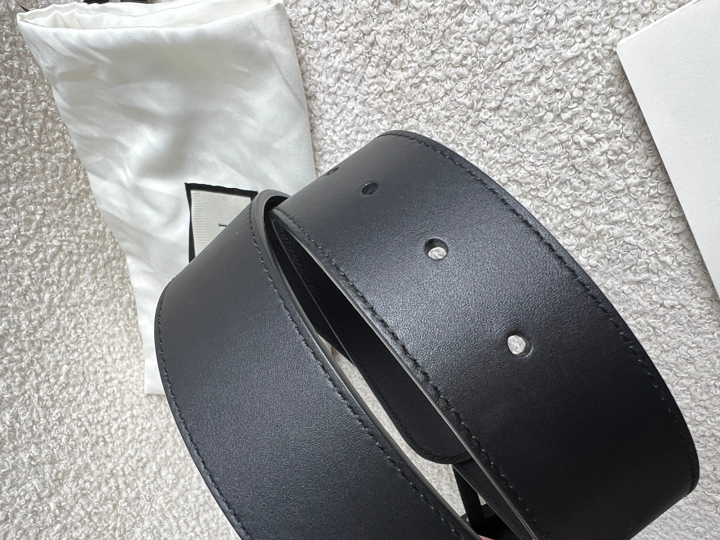 Gucci GG Marmont Black Wide Leather Belt with Shiny Gold Buckle (RRP £410)