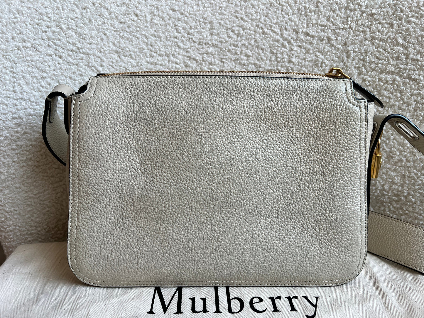 Mulberry Billie in Chalk Small Classic Grain (RRP £895)