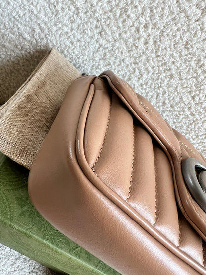 Gucci GG Beige Marmont Super Mini Aria Shoulder Bag (RRP £985)