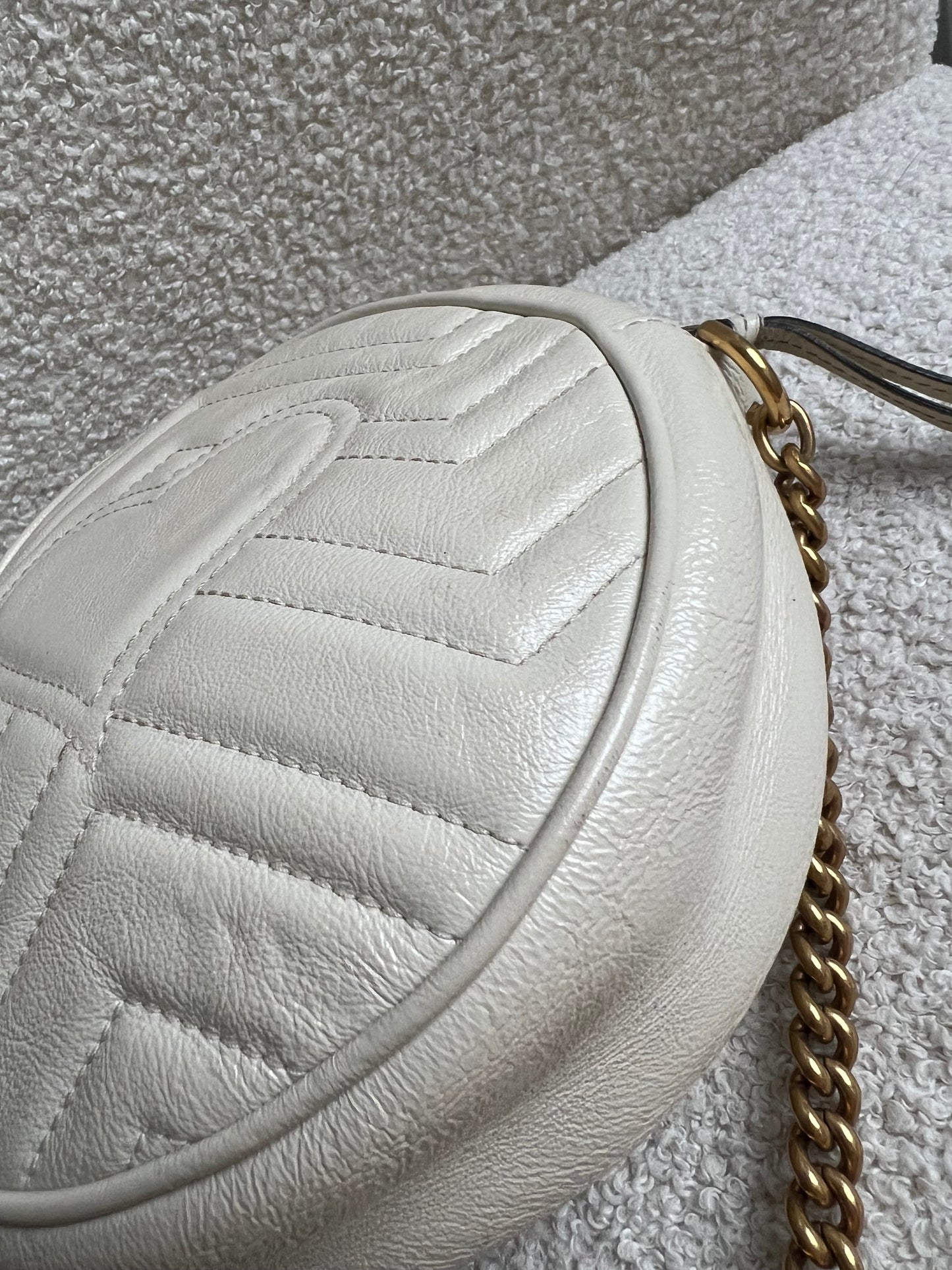 Gucci GG Round White Marmont Small Shoulder Bag (RRP £1,090)