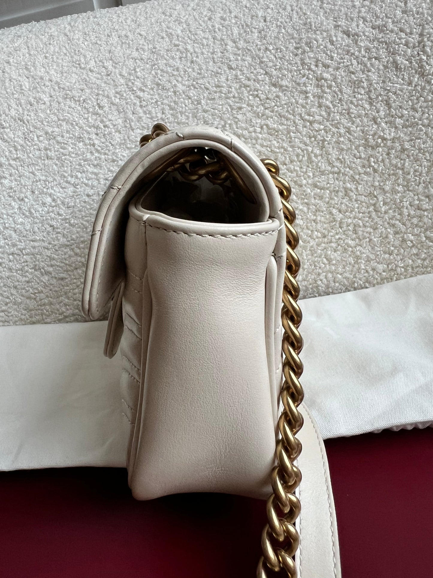 Gucci GG White Marmont Mini Shoulder Bag (RRP £1,890)