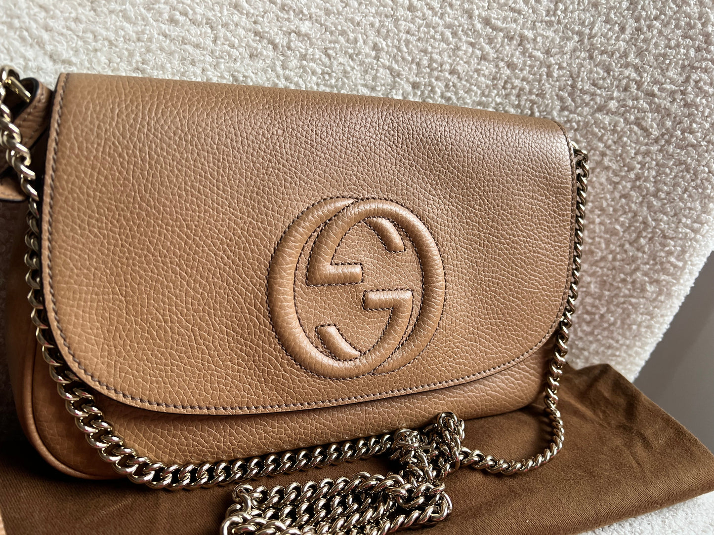 Gucci Beige Soho Chain Crossbody Flap Bag