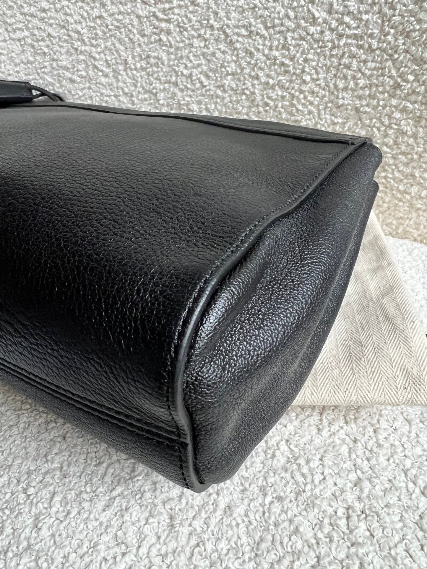 Mulberry Black Medium Lily with Gold Hardware (RRP £1195)